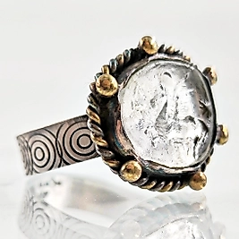 PEGASUS’UN IŞILTILI KANATLARI CAM YÜZÜK