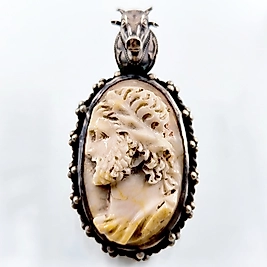 İNEK BAŞLI MERMER İMPARATOR KOLYE