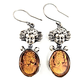 ANTİK EROS FİGÜRLÜ NEGATİF OYMA KÜPE