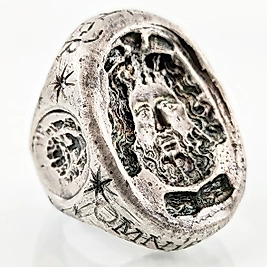 TANRI ZEUSUN GÖKLERDEKİ  TÖREN YÜZÜĞÜ