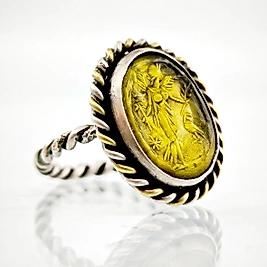 NATÜREL CAM TANRIÇA RÖLYEF YÜZÜK