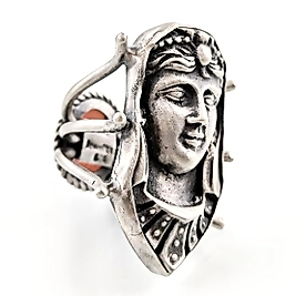 İMPARATORİÇE RÖLYEFLİ CAM İNTAGLİO SOYLU YÜZÜK