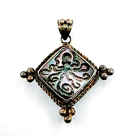 AHTAPOT İNTAGLİO SEDEF KOLYE