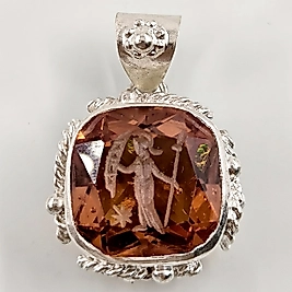 ZULTANİT GÜMÜŞ İNTAGLİO KOLYE