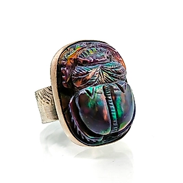 BLACK OPAL (LAB) SCARAB CARVİNG YÜZÜK