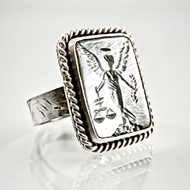 SEDEF İNTAGLİO TANRIÇA NİKE YÜZÜK