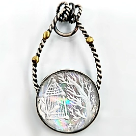 KUŞUN RÜYASI – GÖKKUŞAĞI YANSIMALI CAM KOLYE