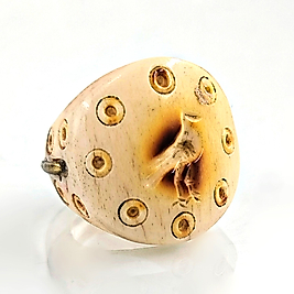 KEMİK ÜZERİNE OYMA KUŞ YÜZÜK