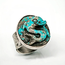 FİRUZE ÜZERİNE KABARTMA YUNUS YÜZÜK