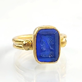MAVİ CAM ÜZERİ ROMA SAVAŞÇI İNTAGLİO YÜZÜK