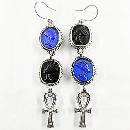 NİL'İN KRALİÇESİ NEFERTİTİ CAM RÖLYEF ANTİK MISIR KÜPE