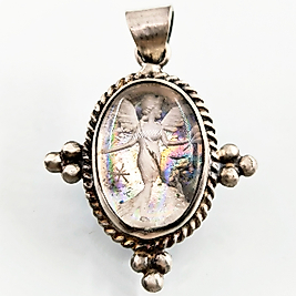 KUVARSTA TANRIÇA FİGÜRLÜ İNTAGLİO KOLYE