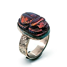 BLACK OPAL (LAB) SCARAB CARVİNG YÜZÜK