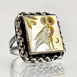 GECE'NİN BİLGESİ GOLD SEDEF İNTAGLİO YÜZÜK