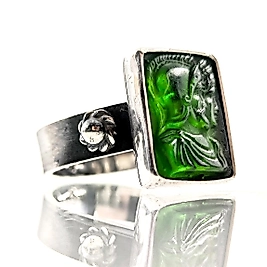 ANTİK MARS & VENÜS KABARTMALI YEŞİL CAM YÜZÜK