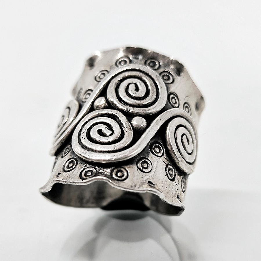 HELEZON MODEL GÜMÜŞ YÜZÜK